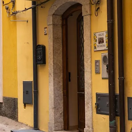 Amuni Таормина