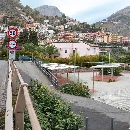 Amuni Апартаменты Таормина