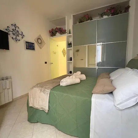 Amuni Taormina