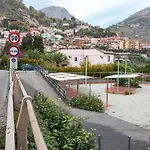Amuni Daire Taormina